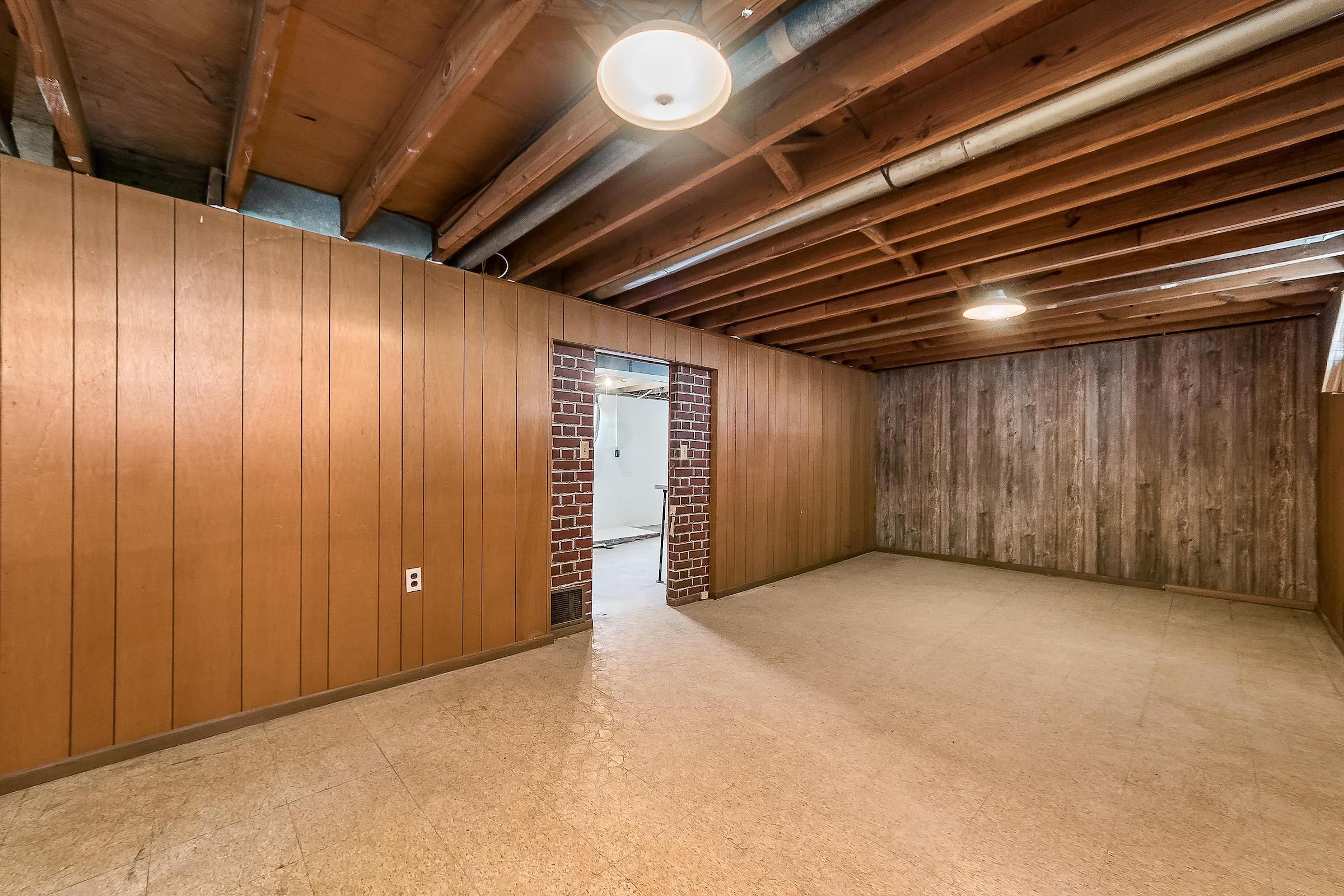 653 Roth Avenue Columbus, OH 43228 - Photo 6 of 36 Gallery Image 6
