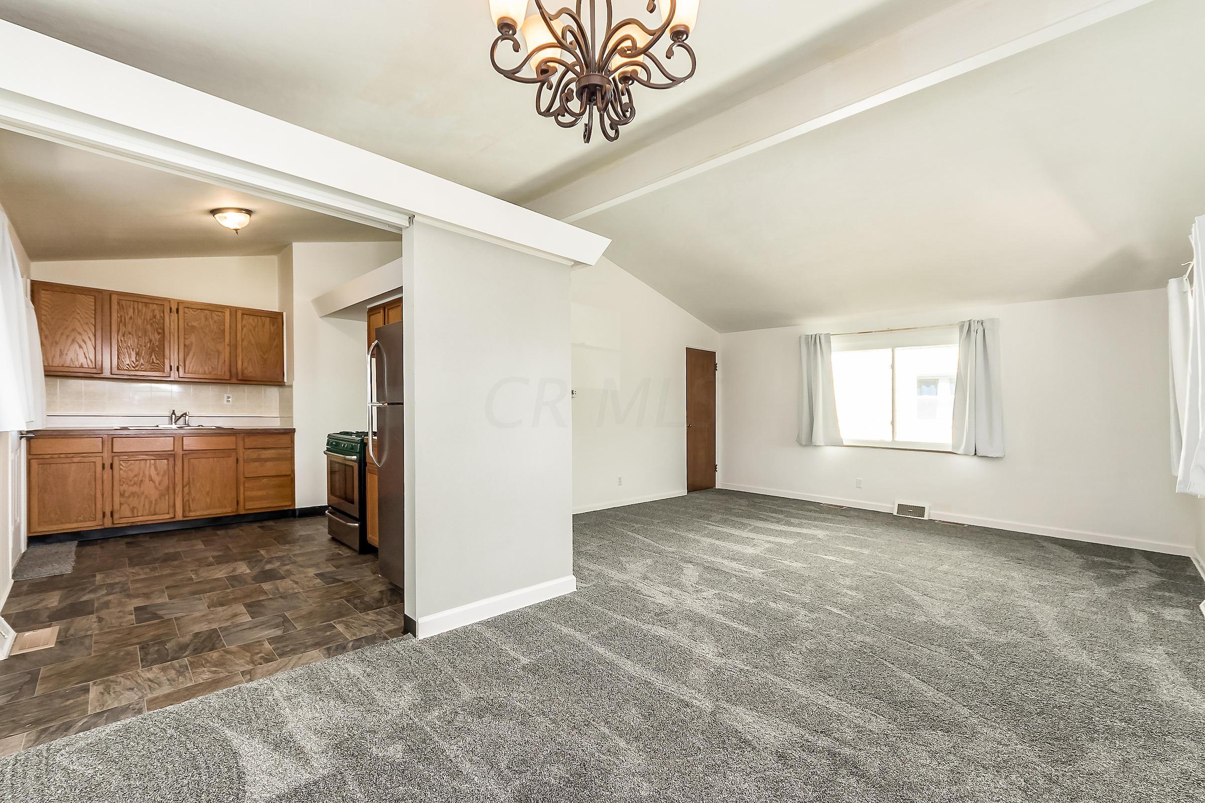 653 Roth Avenue Columbus, OH 43228 - Photo 8 of 36 Gallery Image 8