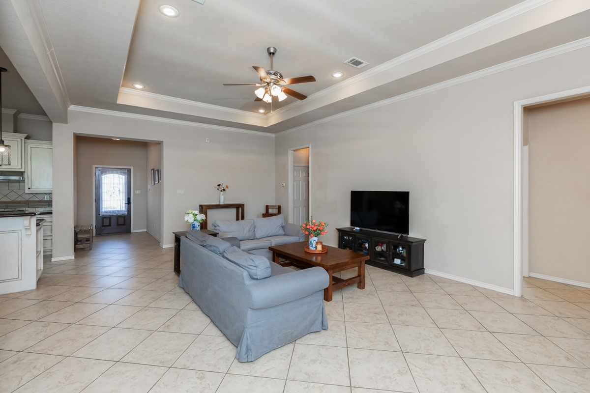 3699 Grayson Lane Beaumont, TX 77713 - Photo 14 of 33