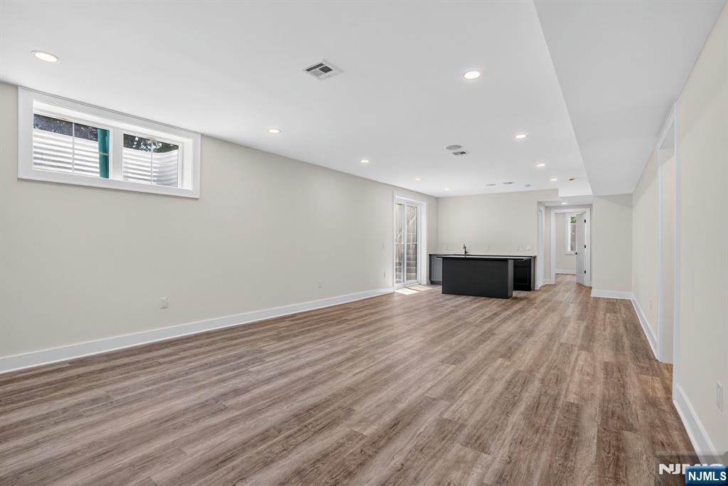 81 Ridge Drive Livingston, NJ 07039 - Photo 45 of 49