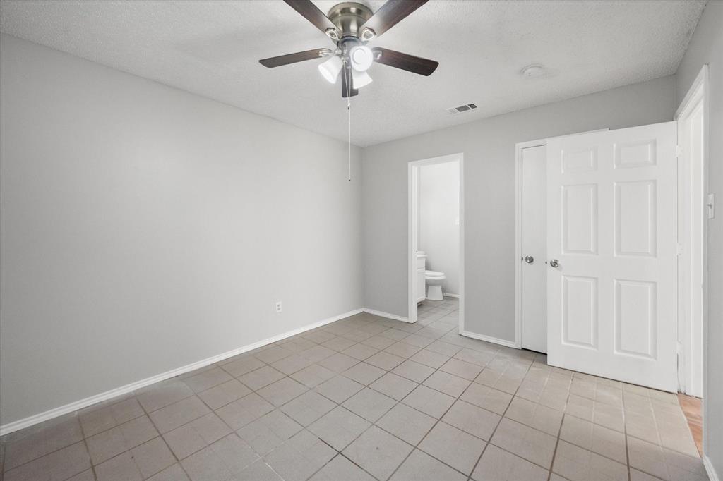 5821 Mansfield Road Arlington, TX 76017 - Photo 18 of 24 a view of an empty room