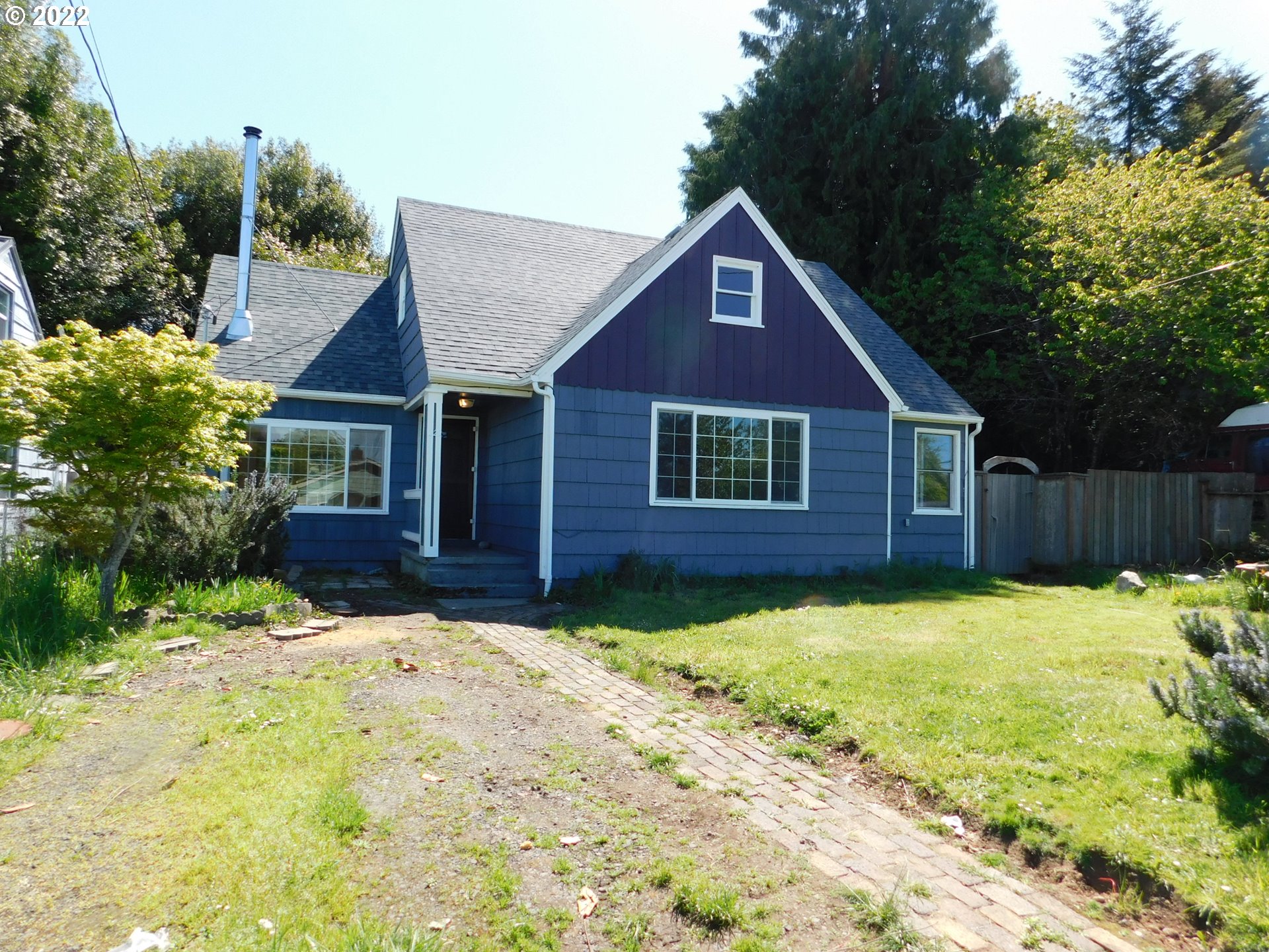 229 Border Street Myrtle Point, OR 97458 - Photo 1 of 28 Gallery Image 1