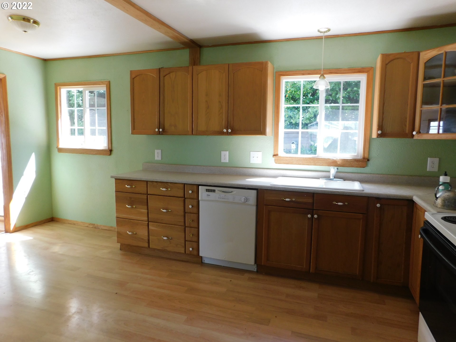 229 Border Street Myrtle Point, OR 97458 - Photo 5 of 28 Gallery Image 5