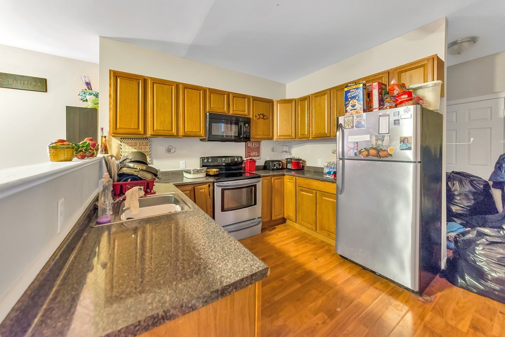 144 King Street Springfield, MA 01109 - Photo 1 of 30 Gallery Image 1