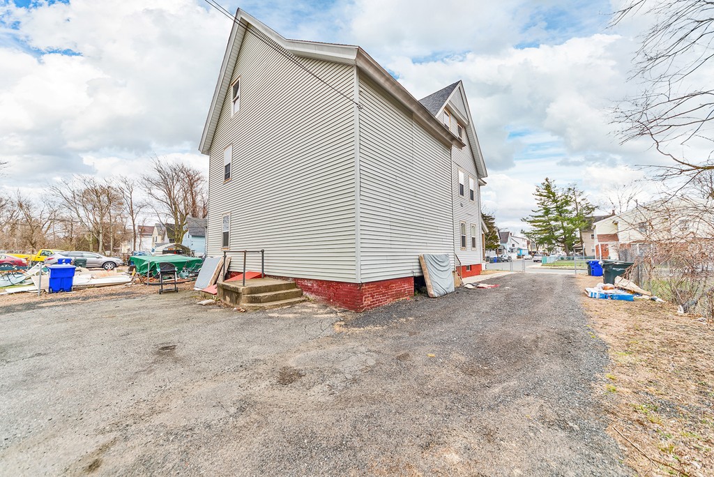144 King Street Springfield, MA 01109 - Photo 26 of 30 Gallery Image 26