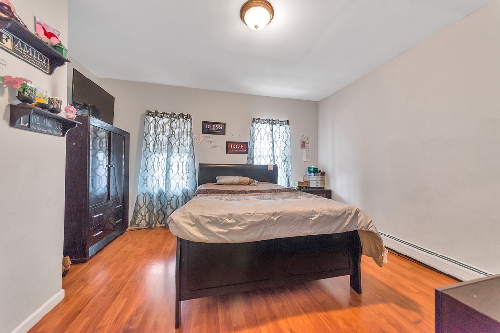 144 King Street Springfield, MA 01109 - Photo 6 of 30 Gallery Image 6