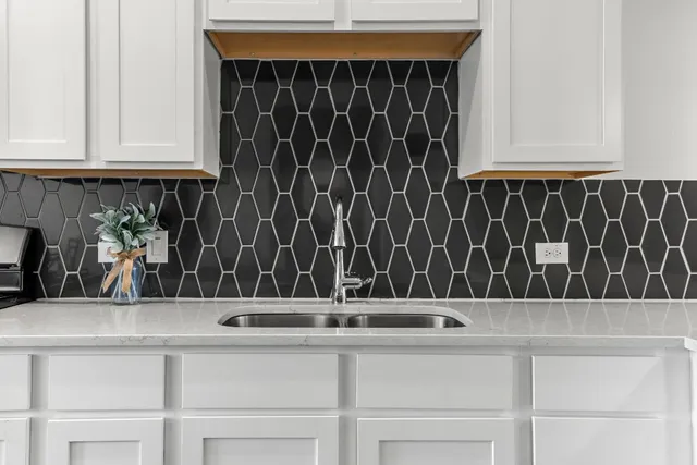 a view of utility room