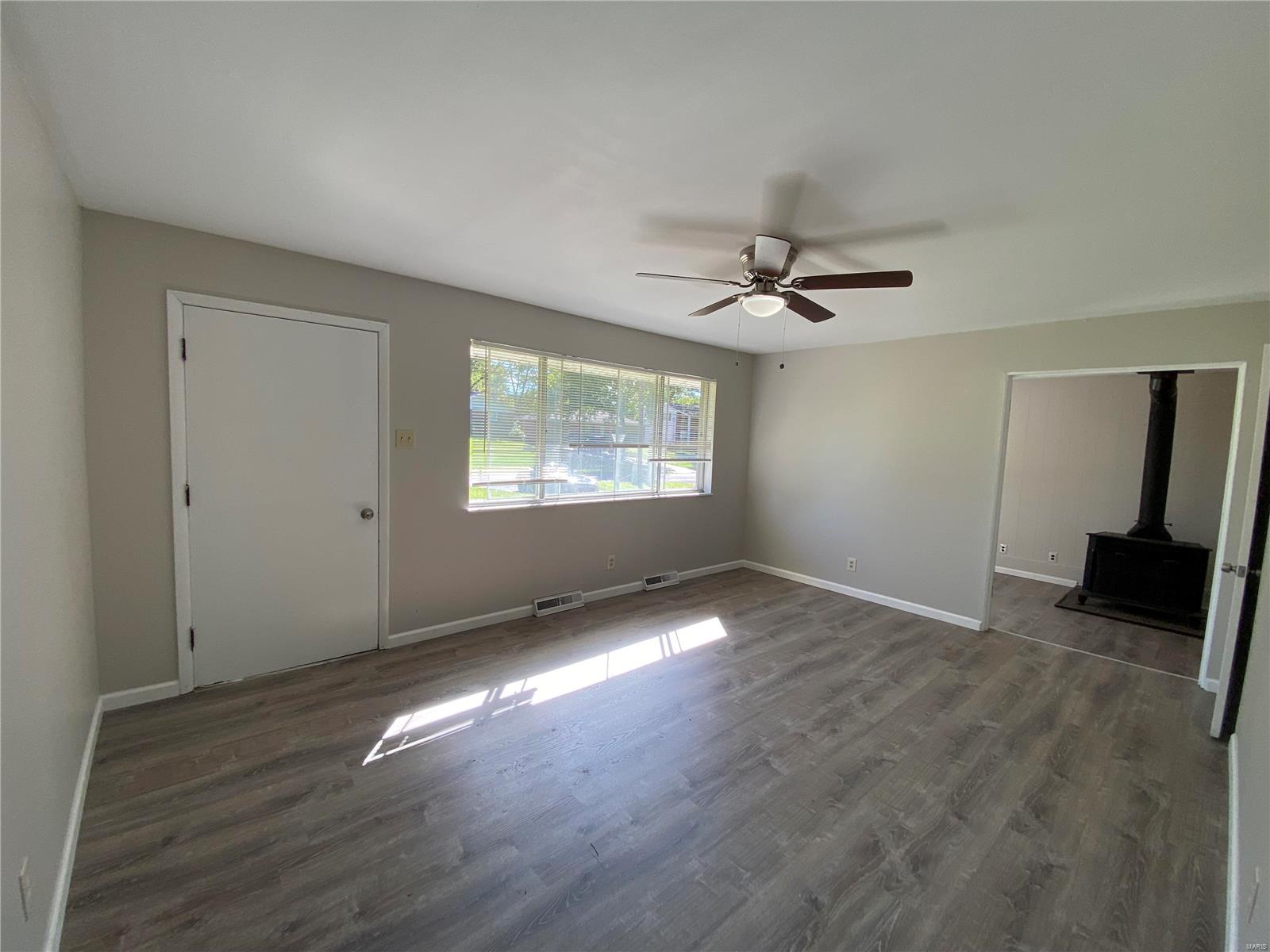 963 Coal Bank Road St. Louis, MO 63138 - Photo 7 of 20