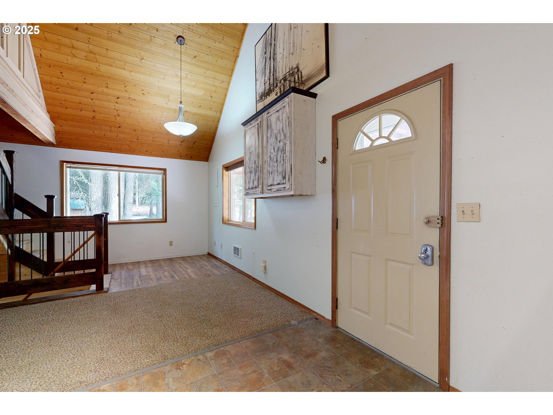 58504 Wildwood Loop Weston, OR 97886 - Photo 22 of 39 a view of an entryway