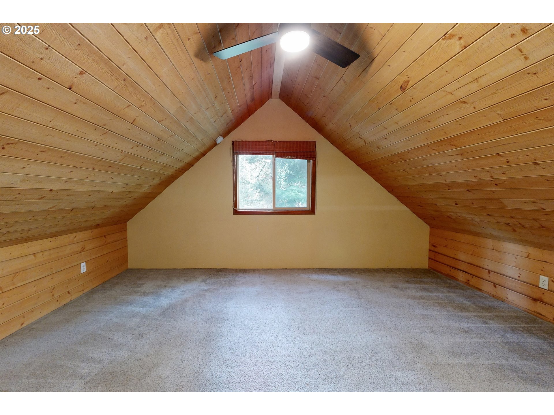 58504 Wildwood Loop Weston, OR 97886 - Photo 29 of 39 a view of an empty room and window