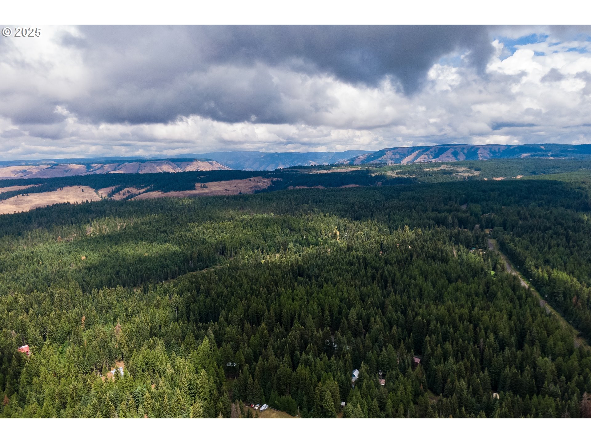 58504 Wildwood Loop Weston, OR 97886 - Photo 4 of 39 a view of an outdoor space and yard