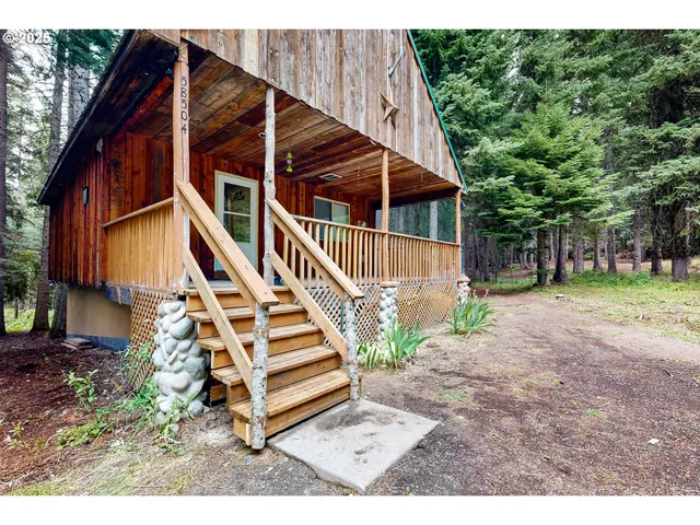 a view of outdoor space yard and deck