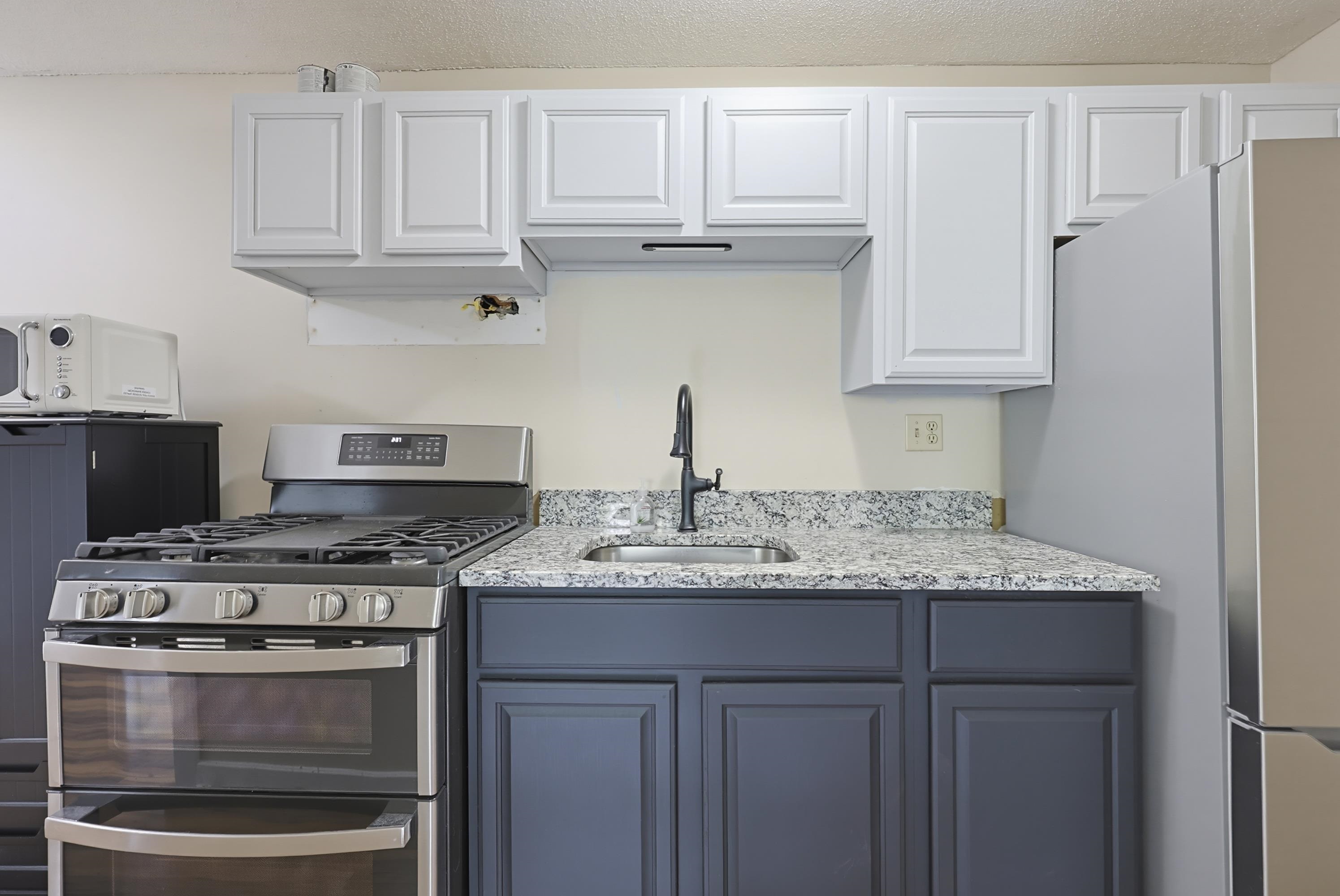 6 Brookside Drive, Unit 2 Exeter, NH 03833 - Photo 2 of 28