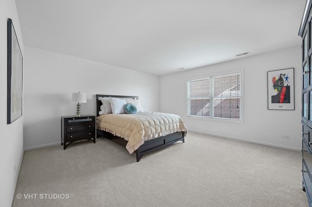 $530,000 | 2111 Washington Drive, Northbrook, IL 60062