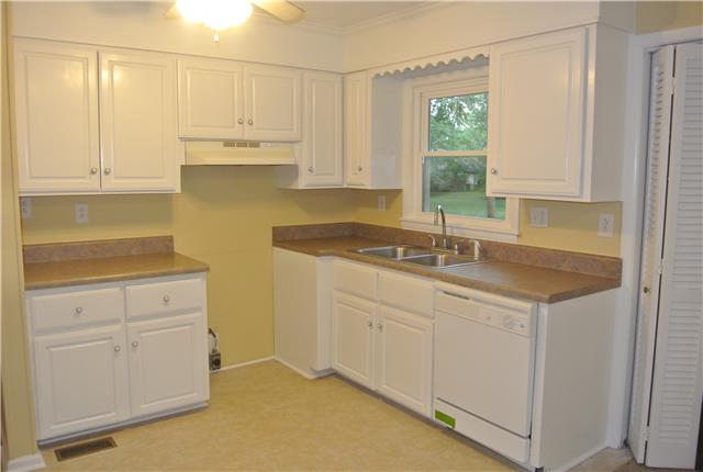 160 South Tunnel Road Gallatin, TN 37066 - Photo 8 of 19
