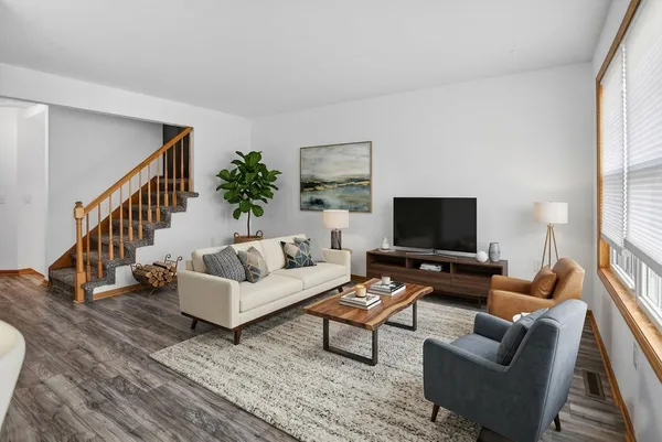 $299,900 | 213 North Musket Ridge Drive, Sun Prairie, WI 53590