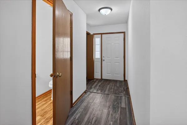 $299,900 | 213 North Musket Ridge Drive, Sun Prairie, WI 53590