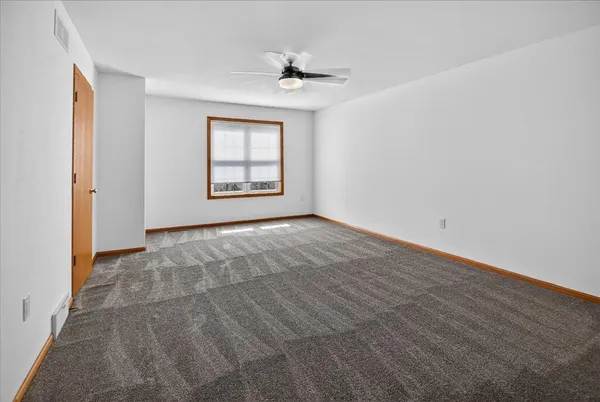 $299,900 | 213 North Musket Ridge Drive, Sun Prairie, WI 53590