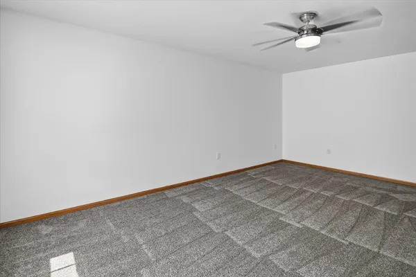 $299,900 | 213 North Musket Ridge Drive, Sun Prairie, WI 53590