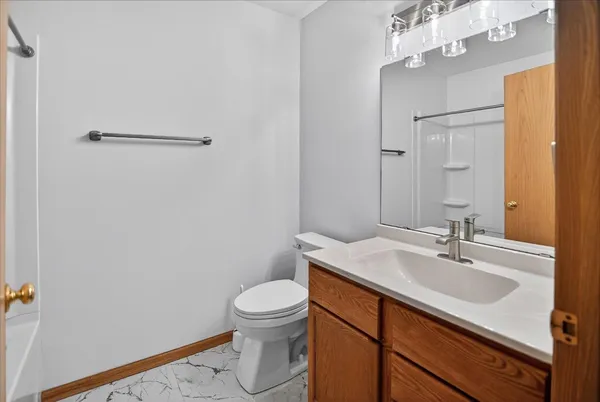 $299,900 | 213 North Musket Ridge Drive, Sun Prairie, WI 53590