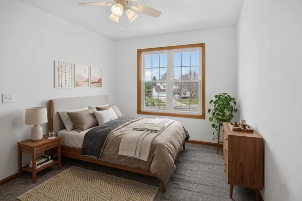 $299,900 | 213 North Musket Ridge Drive, Sun Prairie, WI 53590