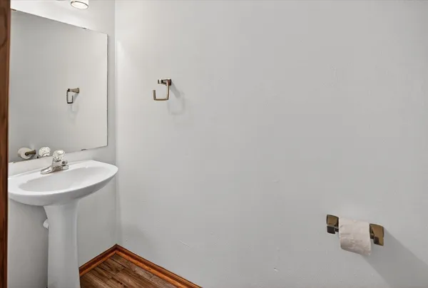 $299,900 | 213 North Musket Ridge Drive, Sun Prairie, WI 53590