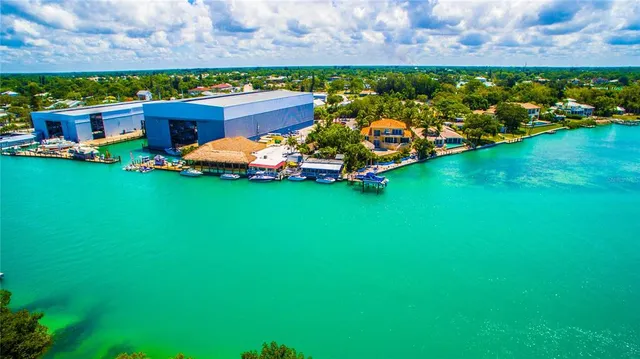 $795,000 | 424 Albee Road West, Unit 1, Nokomis, FL 34275