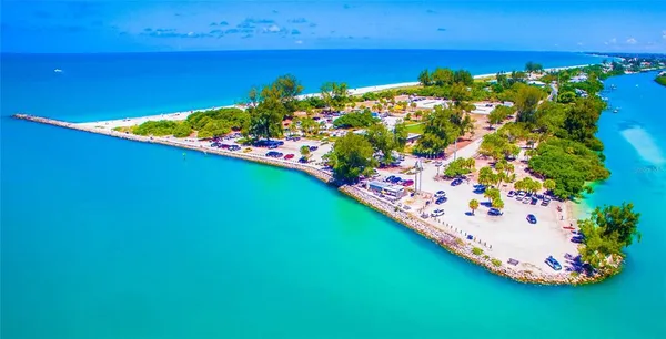 $795,000 | 424 Albee Road West, Unit 1, Nokomis, FL 34275