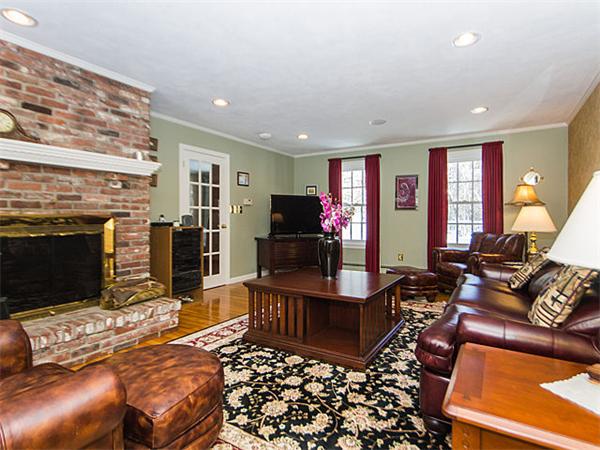 20 Adams Road Boxford, MA 01921 - Photo 3 of 16