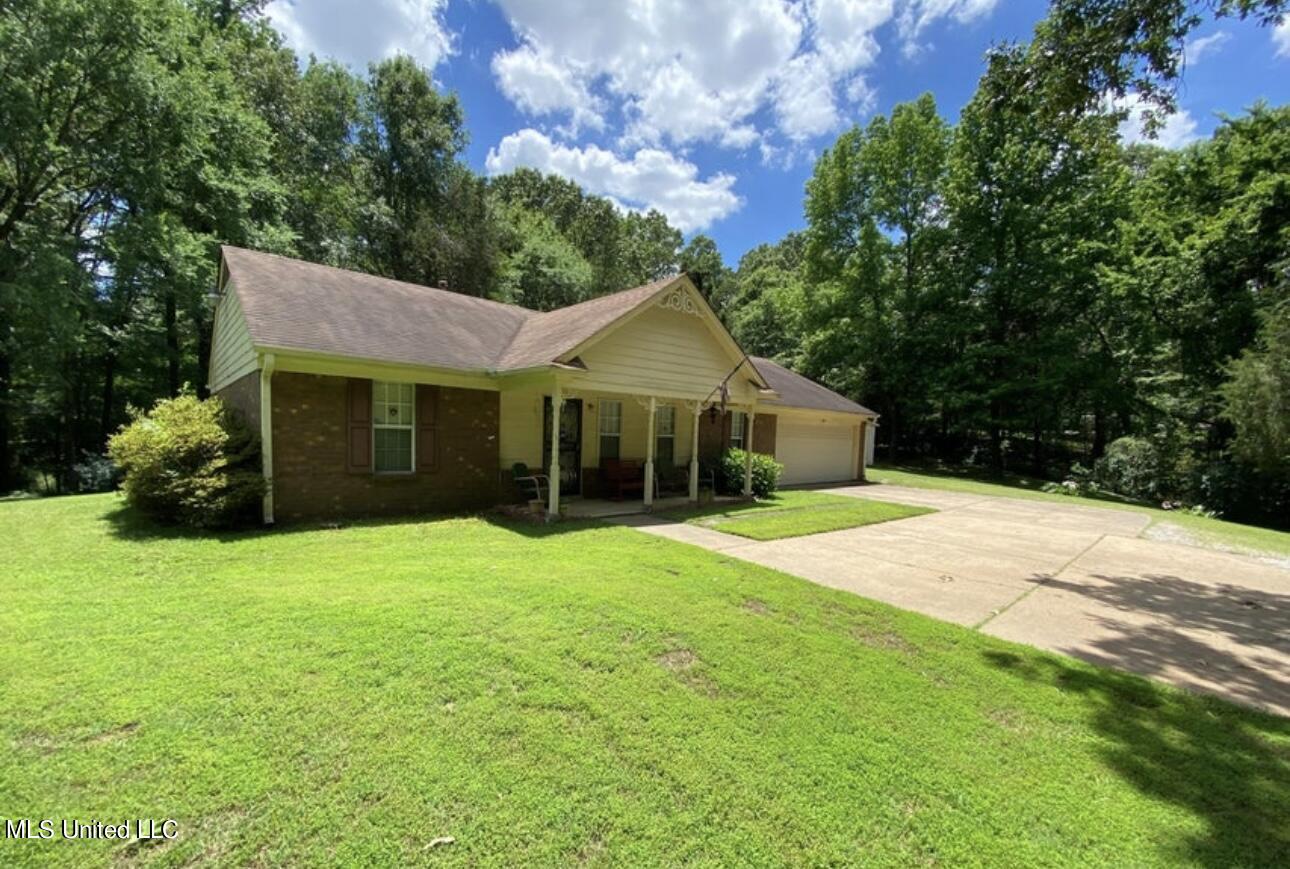 2765 Nesbit Road Nesbit, MS 38651 - Photo 2 of 14 IMG_4989
