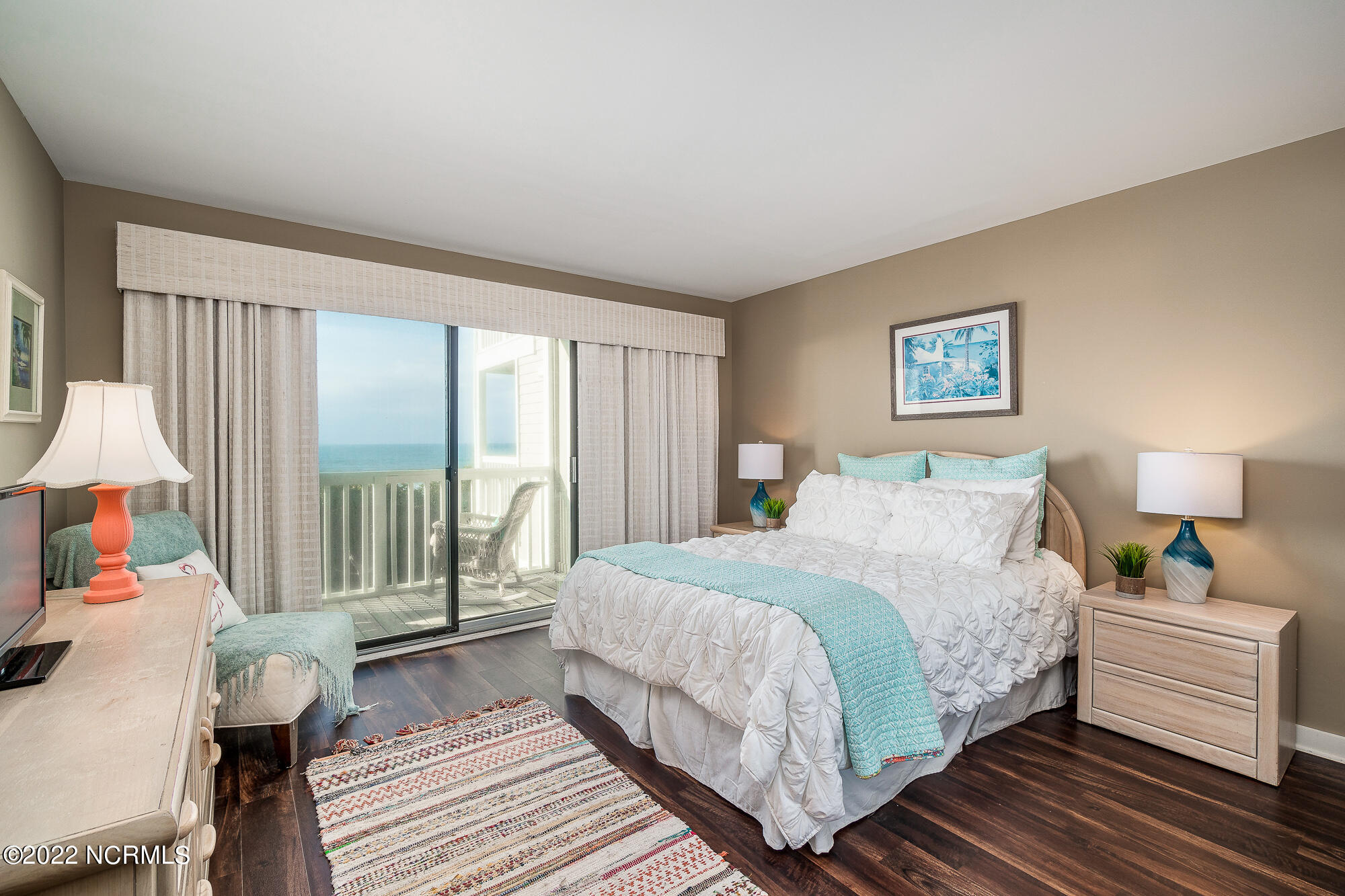 525 Salter Path Road, Unit A4 Atlantic Beach, NC 28512 - Photo 7 of 37 Primary bedroom suite