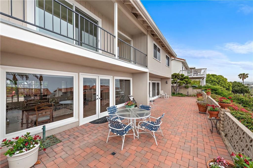 1205 Via Catalina San Clemente, CA 92672 - Photo 30 of 42 a balcony with furniture and a potted plant