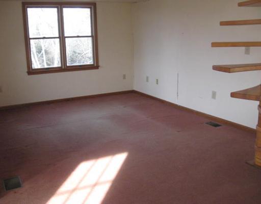 79 Middle Road Boothbay, ME 04544 - Photo 7 of 8 Interior Space/Layout.