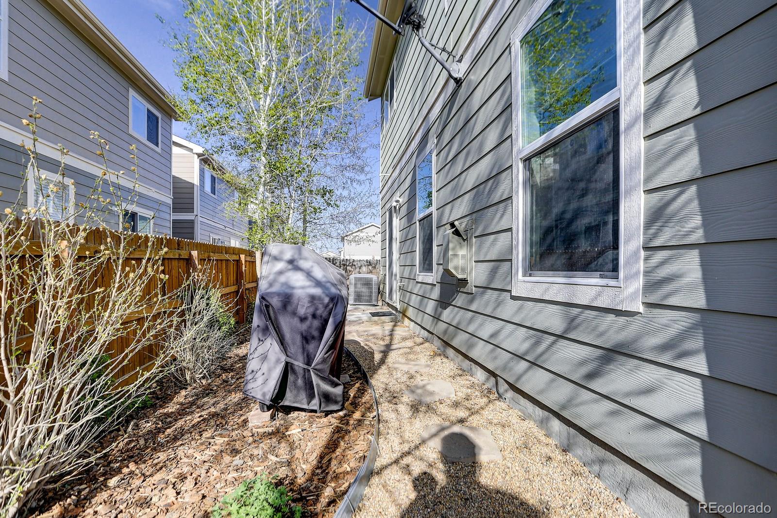 10444 Lower Ridge Road Longmont, CO 80504 - Photo 11 of 30 Gallery Image 11