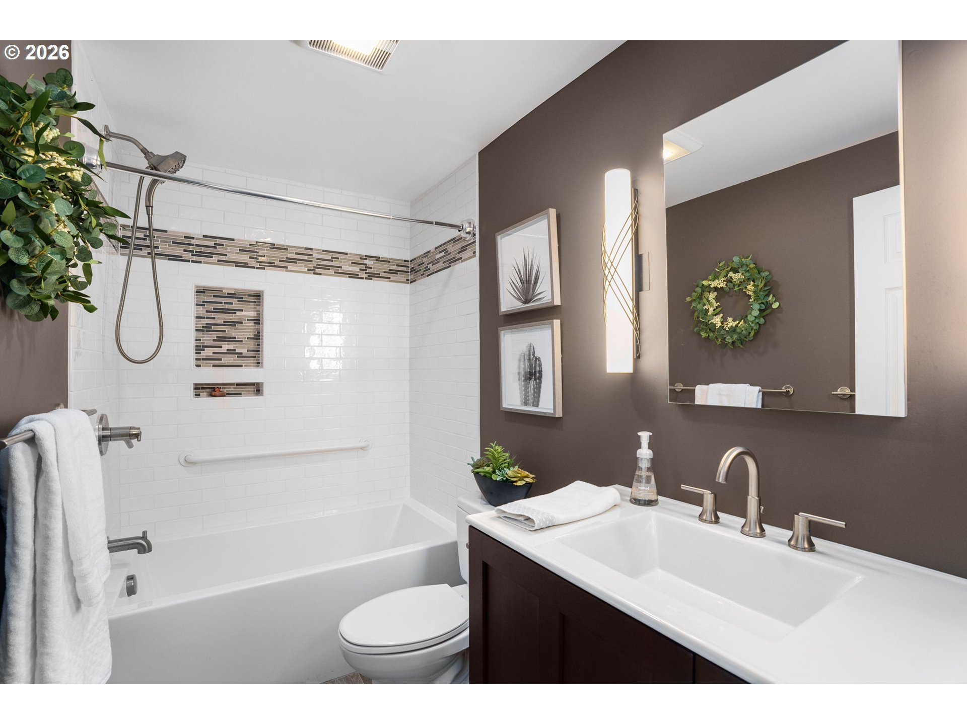 11348 Southwest Ironwood Loop Portland, OR 97223 - Photo 17 of 36 Bathroom