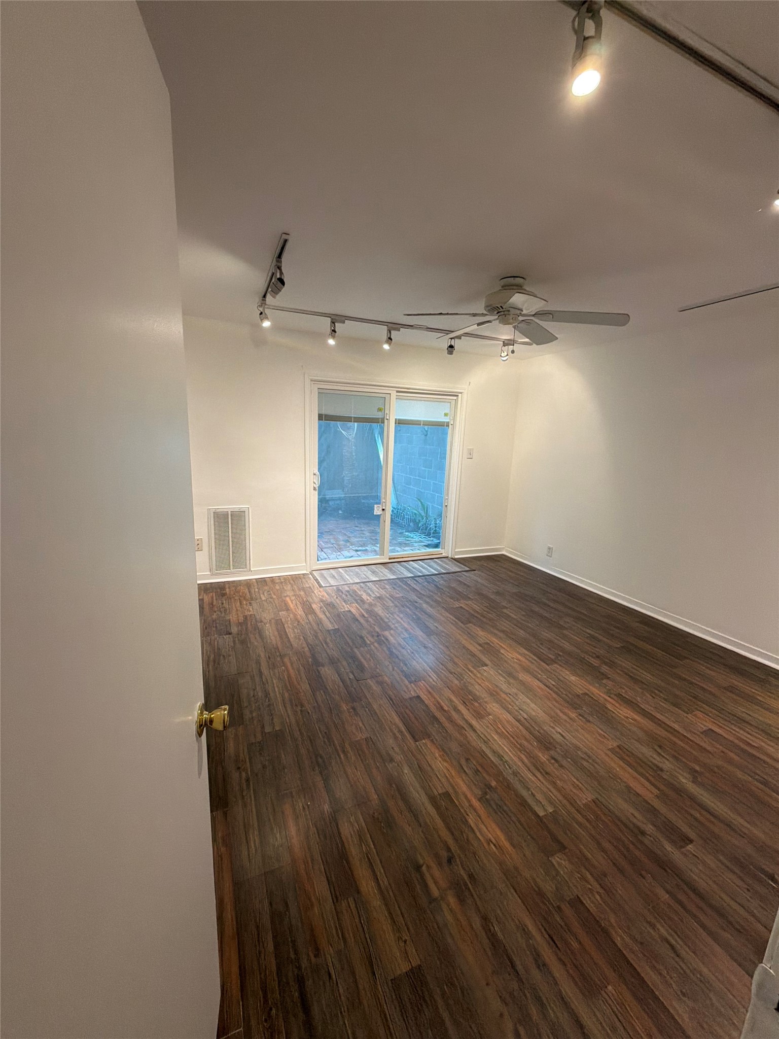1963 Lexington Street, Unit 2 Houston, TX 77098 - Photo 6 of 8