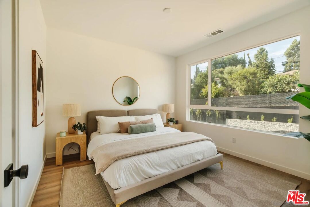 3863 North Riley Lane Los Angeles, CA 90065 - Photo 9 of 17