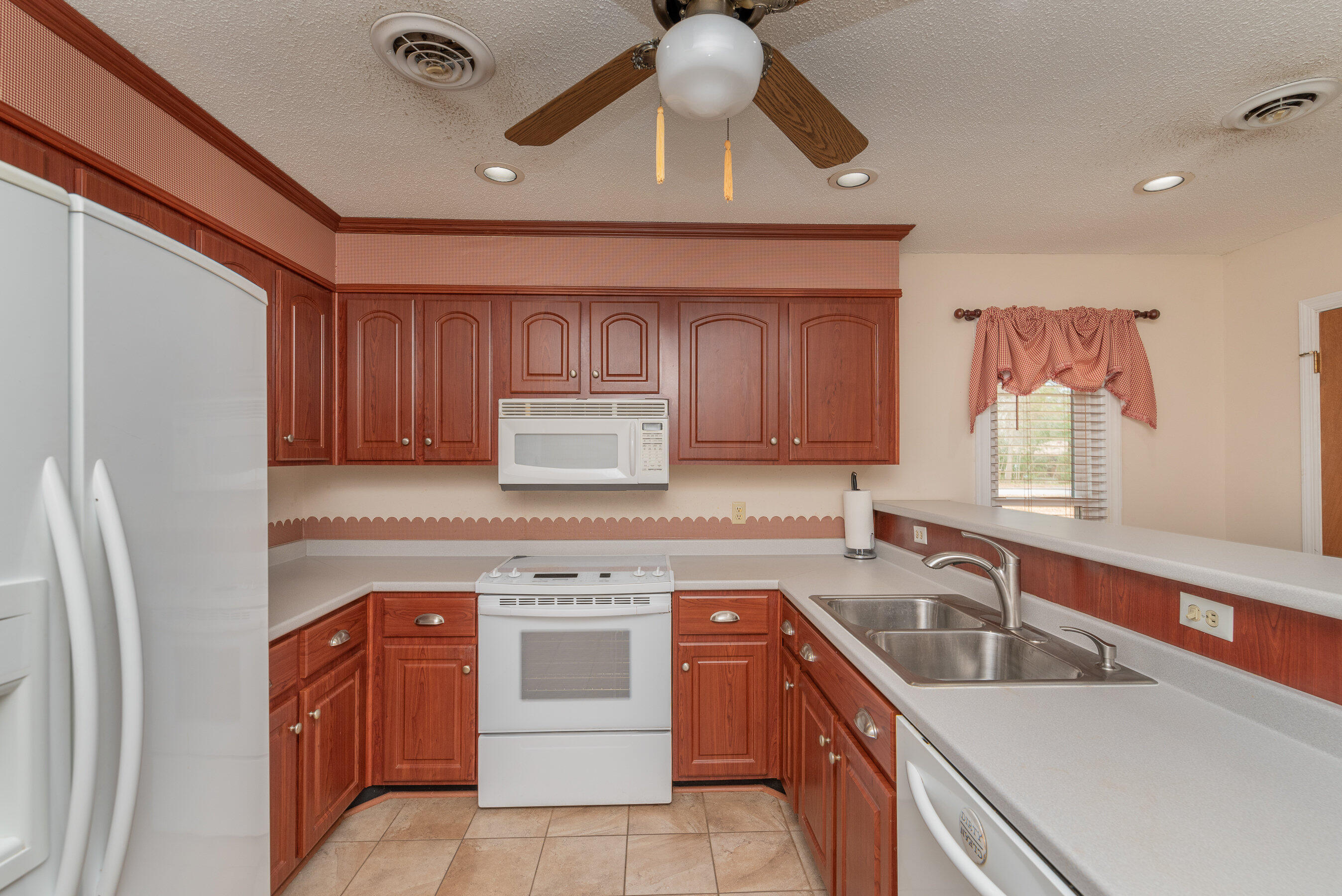 2512 Spring Valley Drive Aiken, SC 29803 - Photo 5 of 30