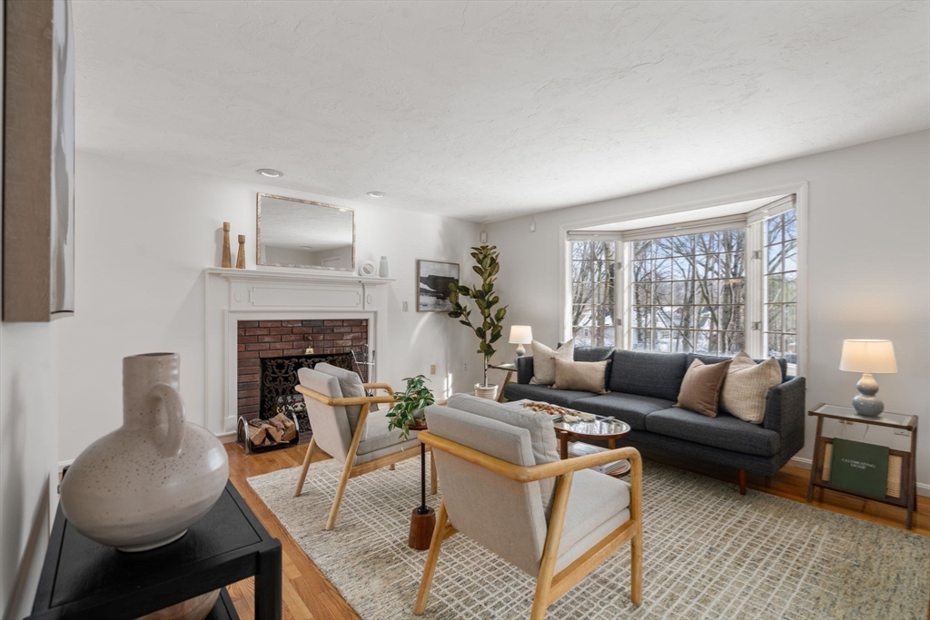 158 Brook Farm Road, Unit 158 Boston, MA 02132 - Photo 13 of 32