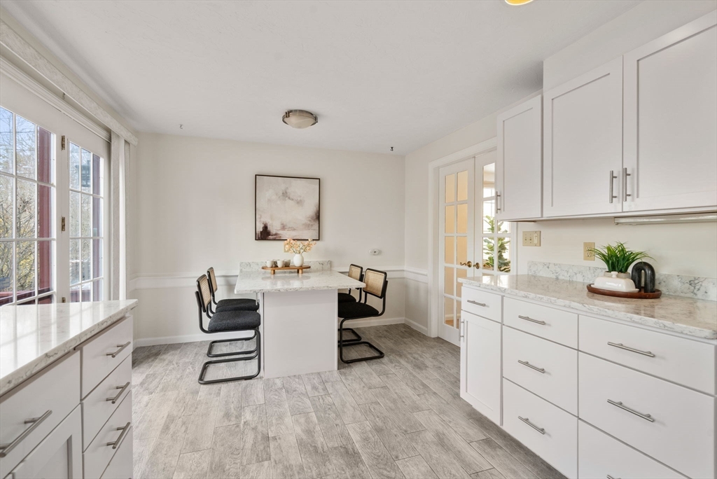 158 Brook Farm Road, Unit 158 Boston, MA 02132 - Photo 4 of 32