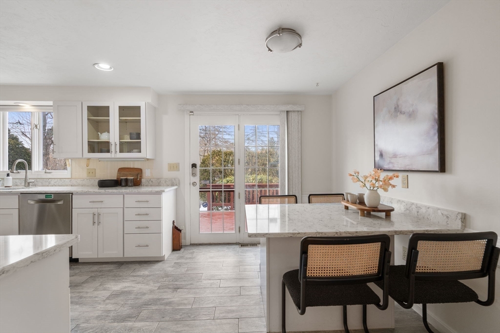 158 Brook Farm Road, Unit 158 Boston, MA 02132 - Photo 7 of 32