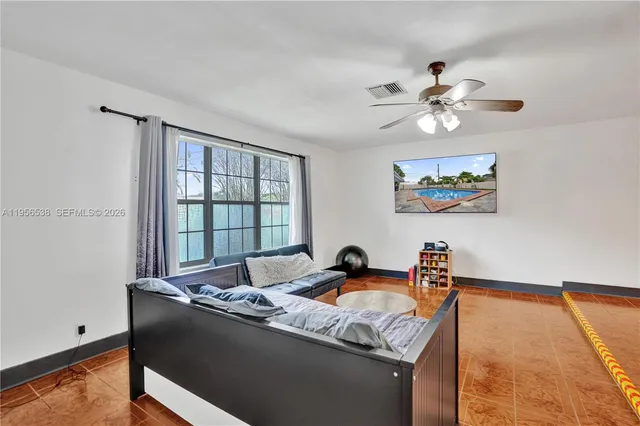 $5,000 | 5380 Southwest 8th Court, Plantation, FL 33317