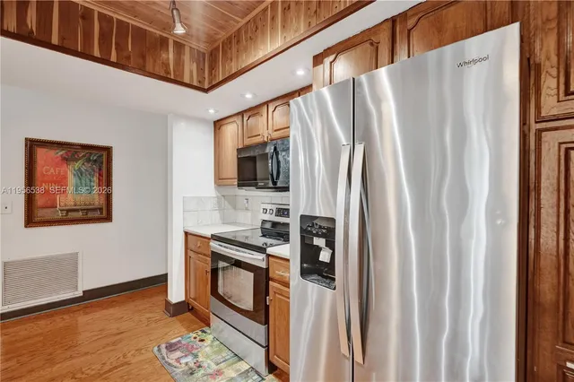 $5,000 | 5380 Southwest 8th Court, Plantation, FL 33317