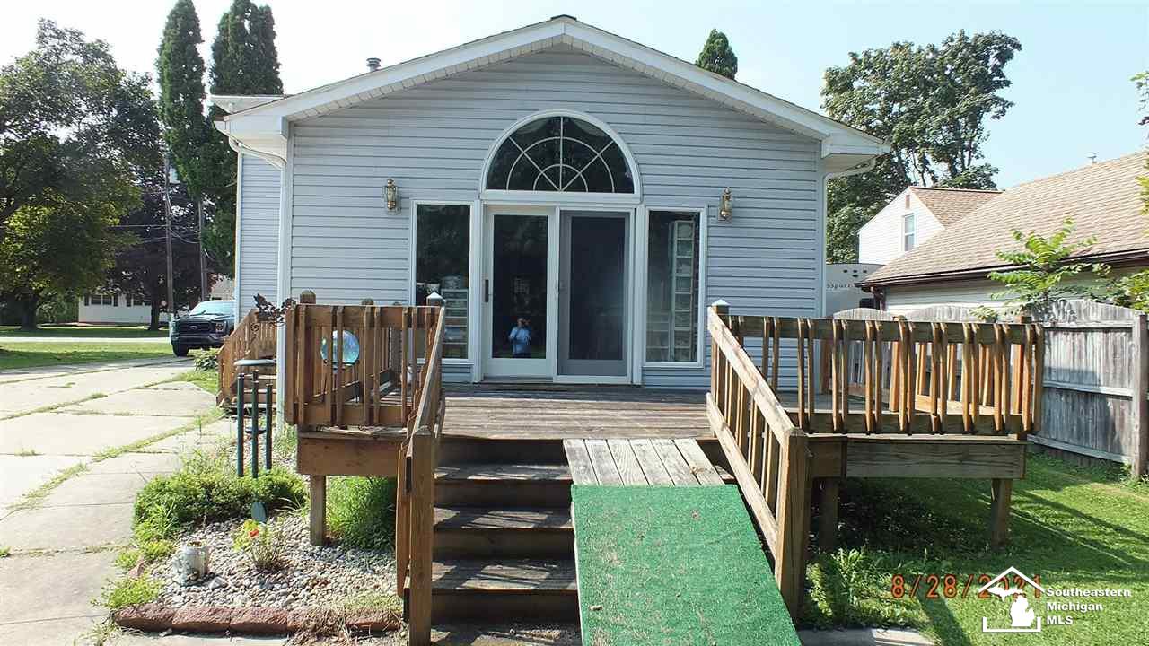 3290 West Albain Road Monroe, MI 48161 - Photo 2 of 26