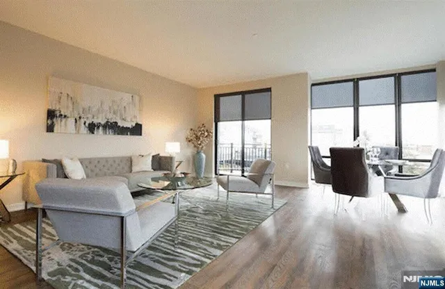 $2,500 | 295 Polifly Road, Hackensack, NJ 07601