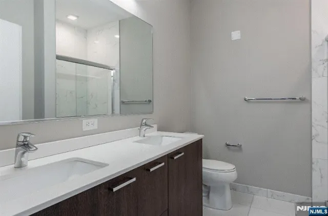 $2,500 | 295 Polifly Road, Hackensack, NJ 07601