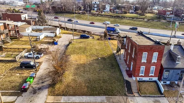 $10,000 | 4614 Pennsylvania Avenue, St. Louis, MO 63111