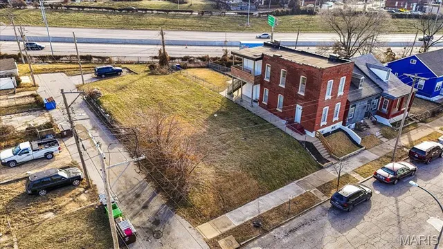 $10,000 | 4614 Pennsylvania Avenue, St. Louis, MO 63111