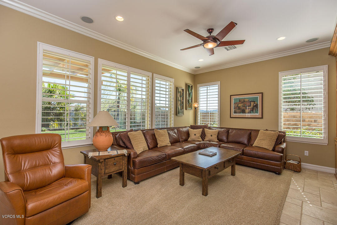 3782 Sable Ridge Court Simi Valley, CA 93063 - Photo 18 of 70 Family Room