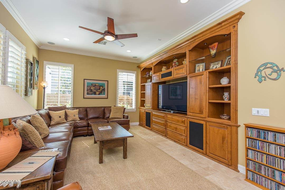 3782 Sable Ridge Court Simi Valley, CA 93063 - Photo 20 of 70 Family Room